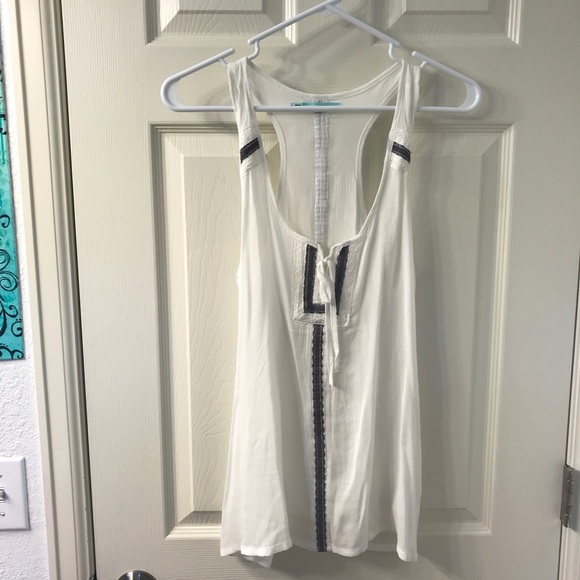 Maurice’s Flowy Cream Asymmetrical Tank - Picture 1 of 3